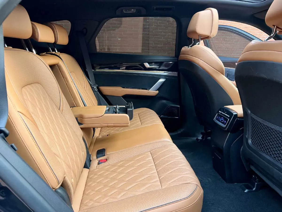 2022 Jeep Grand Commander 2.0T 265HP L4 9AT,autocango,china used car exporter,china ev exporter,chinese used car exporter,chinese used ev exporter