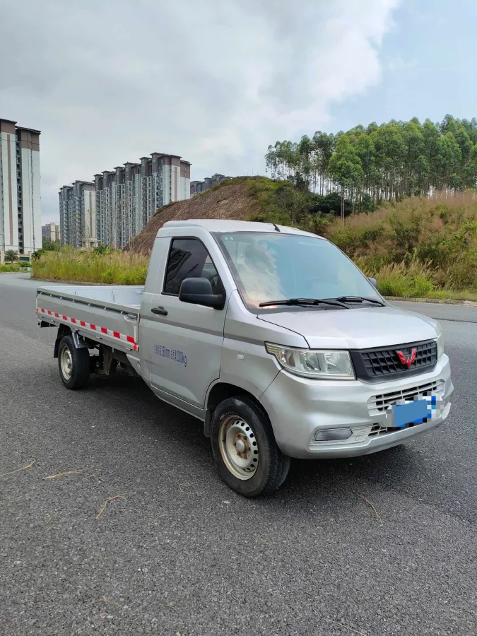 2019 WuLing RongGuang New Truck 1.5L 107HP L4 5MT,autocango,china used car exporter,china ev exporter,chinese used car exporter,chinese used ev exporter