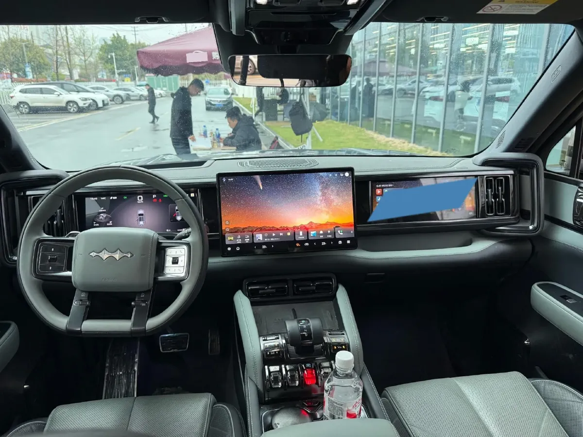 2025 FangChengBao Bao 5 1.5T 194HP L4 E-CVT PHEV 31.8KWH,autocango,china used car exporter,china ev exporter,chinese used car exporter,chinese used ev exporter