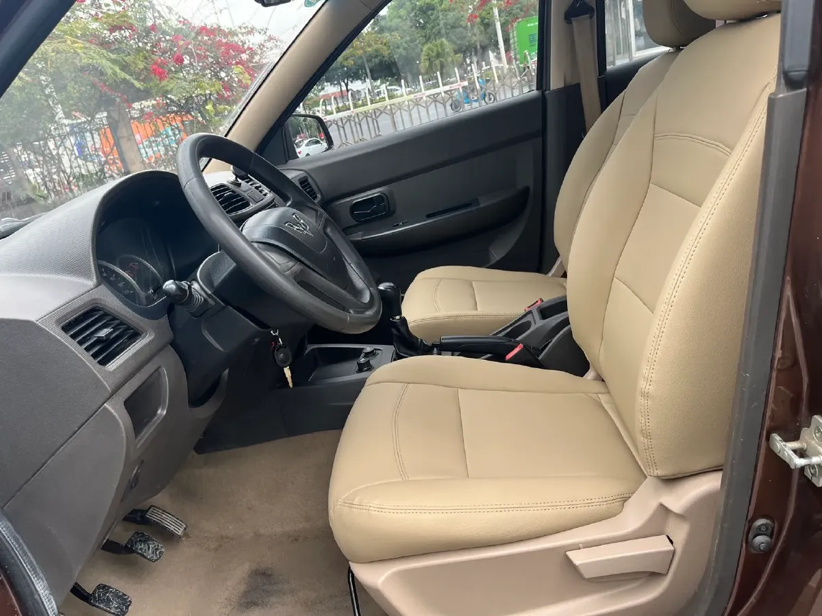 2016 WuLing HongGuang 1.5L 112HP L4 5MT,autocango,china used car exporter,china ev exporter,chinese used car exporter,chinese used ev exporter