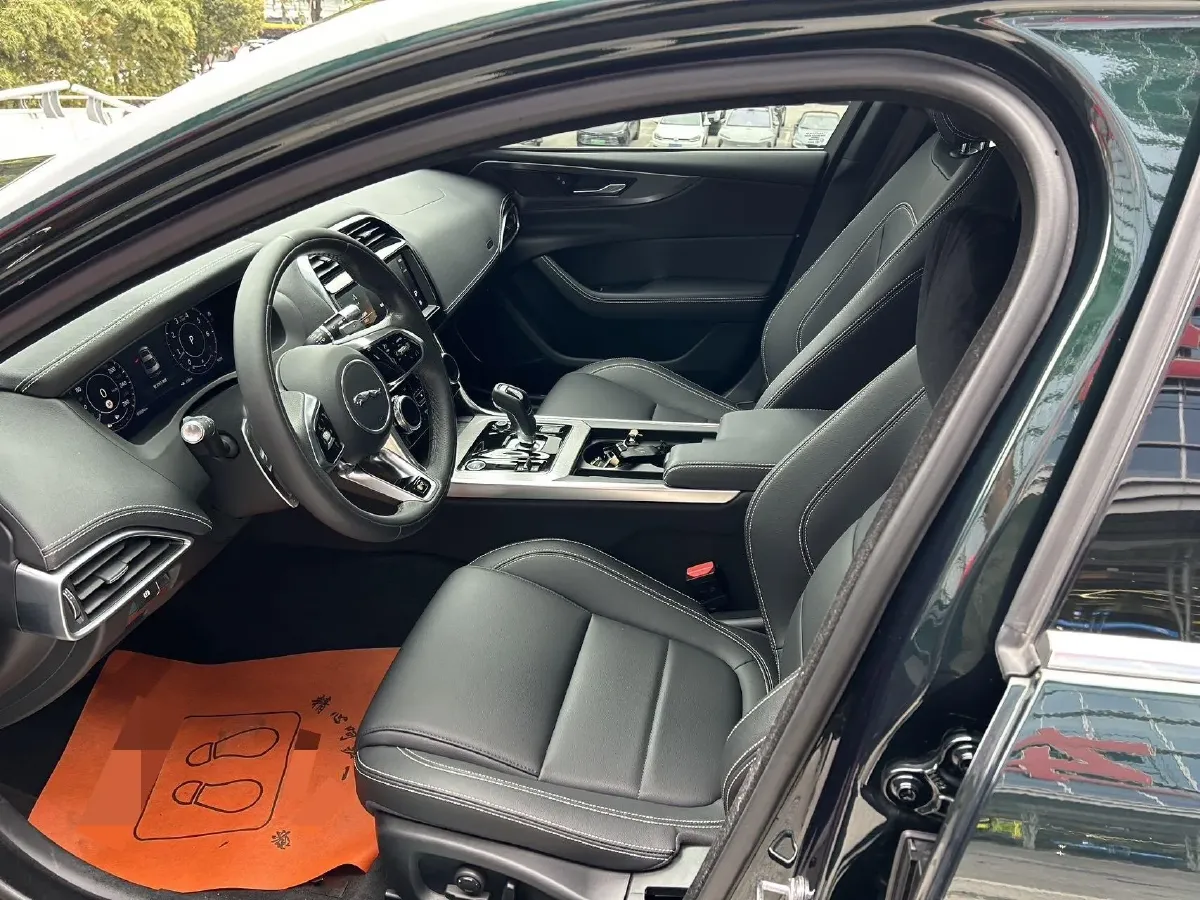 2023 Jaguar XEL 2.0T 250HP L4 8AT,autocango,china used car exporter,china ev exporter,chinese used car exporter,chinese used ev exporter