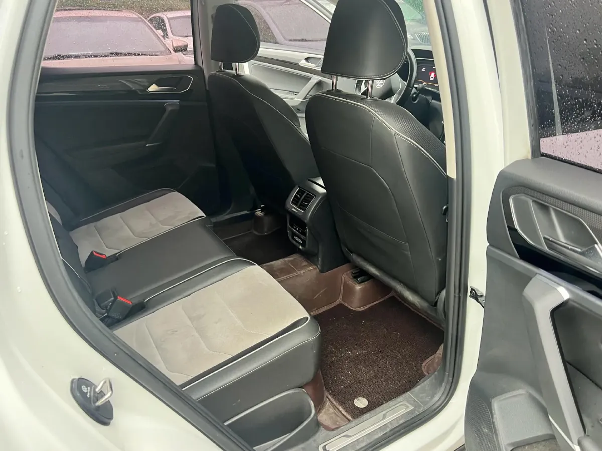 2020 Volkswagen Tayron X 2.0T 186HP L4 7DCT,autocango,china used car exporter,china ev exporter,chinese used car exporter,chinese used ev exporter