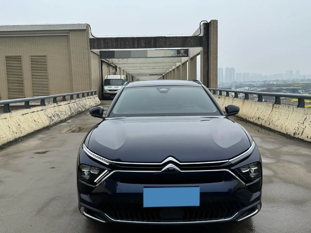 2024 Citroen C5 X 1.6T 175HP L4 8AT,autocango,china used car exporter,china ev exporter,chinese used car exporter,chinese used ev exporter