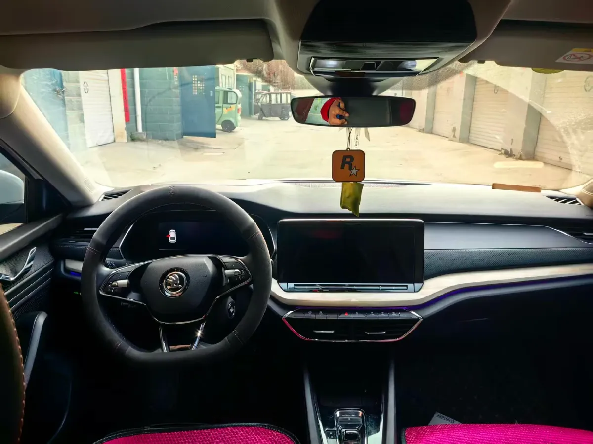 2022 Skoda Octavia 1.4T 150HP L4 7DCT,autocango,china used car exporter,china ev exporter,chinese used car exporter,chinese used ev exporter