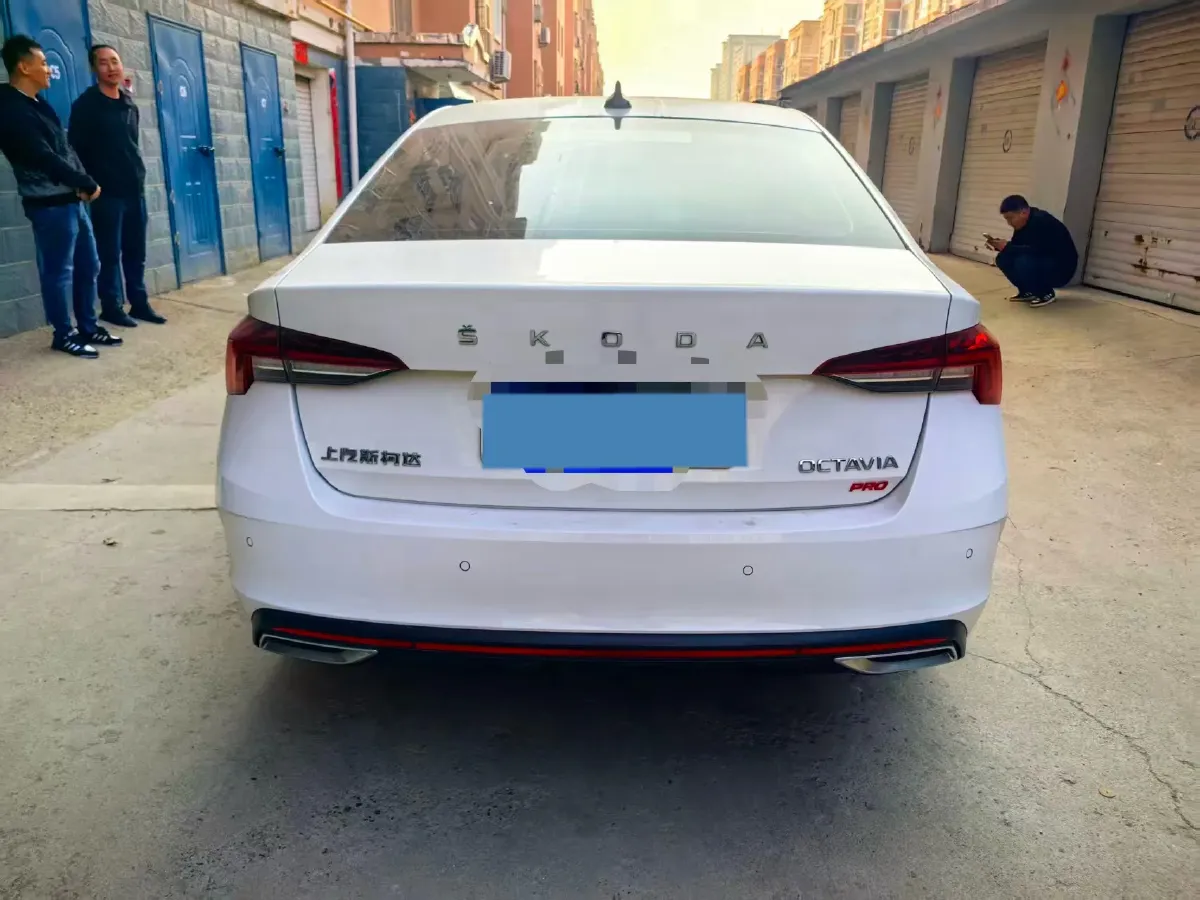 2022 Skoda Octavia 1.4T 150HP L4 7DCT,autocango,china used car exporter,china ev exporter,chinese used car exporter,chinese used ev exporter