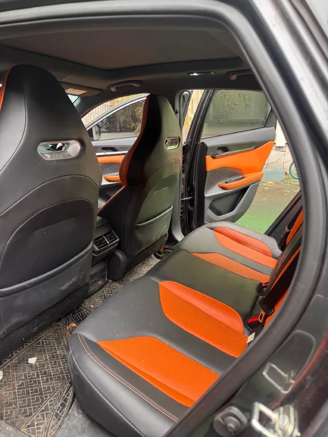 2023 ChangAn UNI-V 1.5T 188HP L4 7DCT,autocango,china used car exporter,china ev exporter,chinese used car exporter,chinese used ev exporter