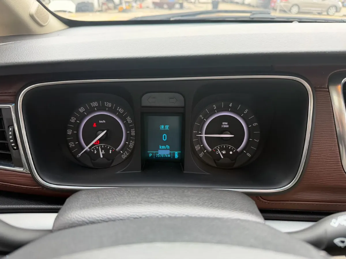 2018 Buick GL8 2.0T 260HP L4 6AT,autocango,china used car exporter,china ev exporter,chinese used car exporter,chinese used ev exporter