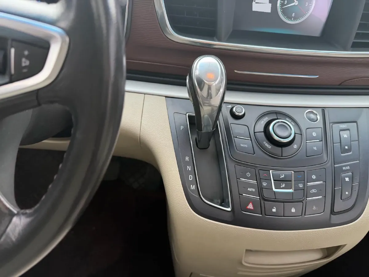 2018 Buick GL8 2.0T 260HP L4 6AT,autocango,china used car exporter,china ev exporter,chinese used car exporter,chinese used ev exporter