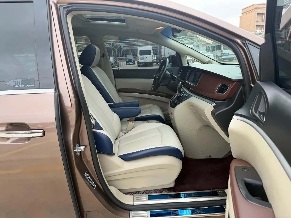 2018 Buick GL8 2.0T 260HP L4 6AT,autocango,china used car exporter,china ev exporter,chinese used car exporter,chinese used ev exporter