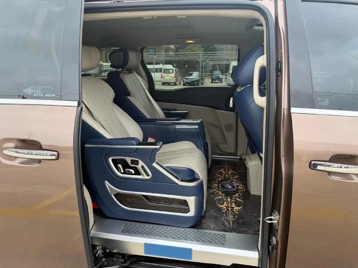 2018 Buick GL8 2.0T 260HP L4 6AT,autocango,china used car exporter,china ev exporter,chinese used car exporter,chinese used ev exporter