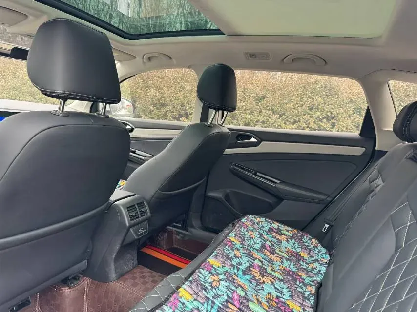 2023 Jetta VS7 1.4T 150HP L4 6AT,autocango,china used car exporter,china ev exporter,chinese used car exporter,chinese used ev exporter