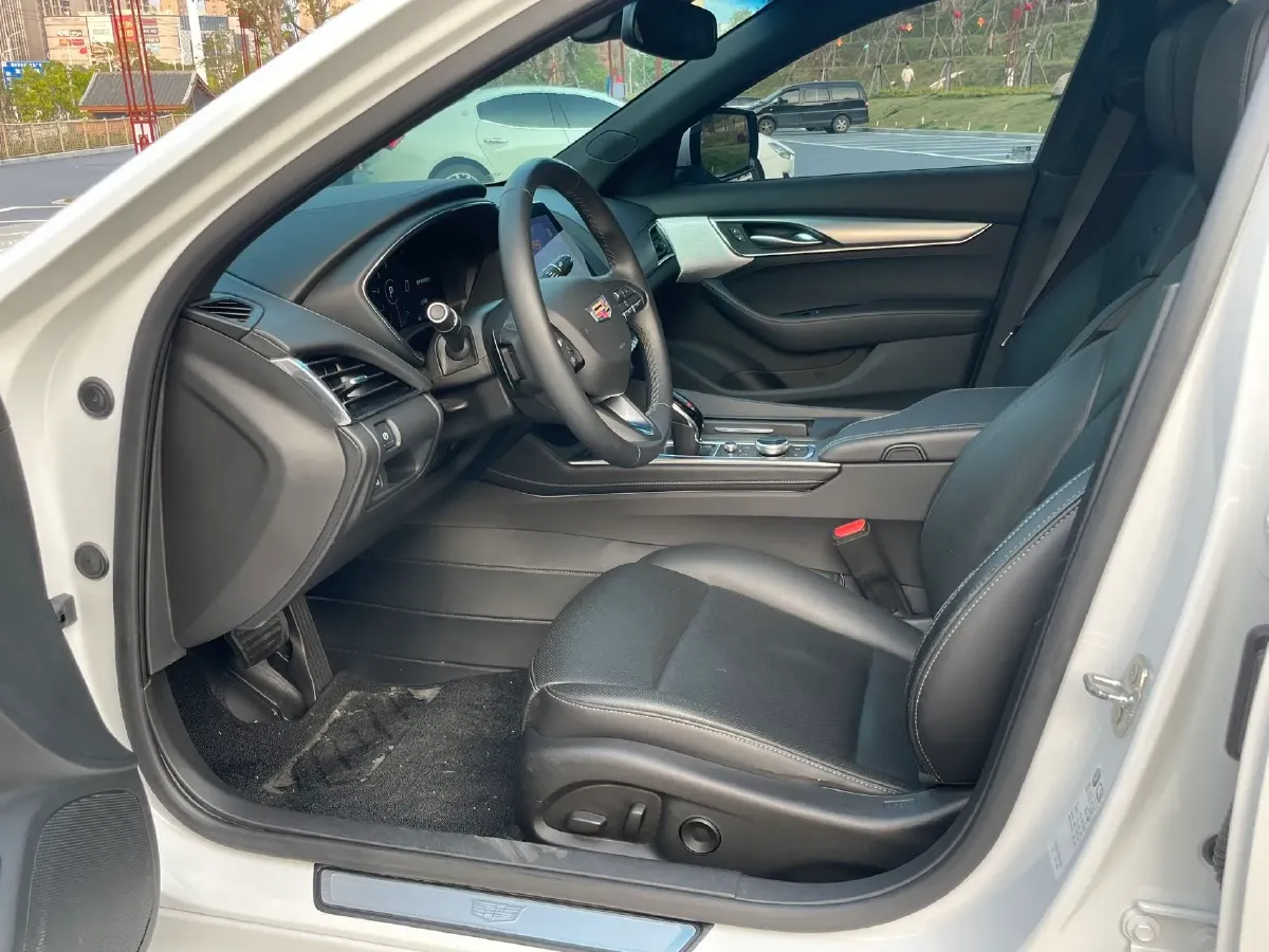 2023 Cadillac CT5 2.0T 237HP L4 10AT,autocango,china used car exporter,china ev exporter,chinese used car exporter,chinese used ev exporter