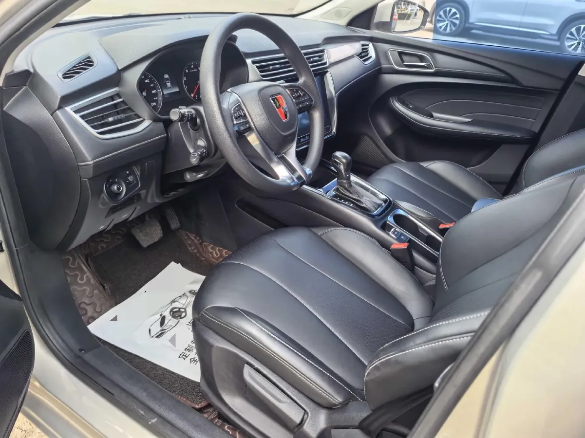 2019 Roewe i5 1.5L 120HP L4 CVT,autocango,china used car exporter,china ev exporter,chinese used car exporter,chinese used ev exporter