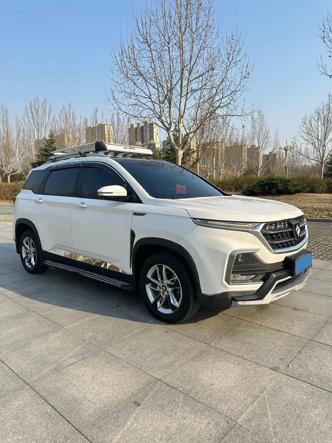 2018 BaoJun 530 1.5T 150HP L4 6MT,autocango,china used car exporter,china ev exporter,chinese used car exporter,chinese used ev exporter