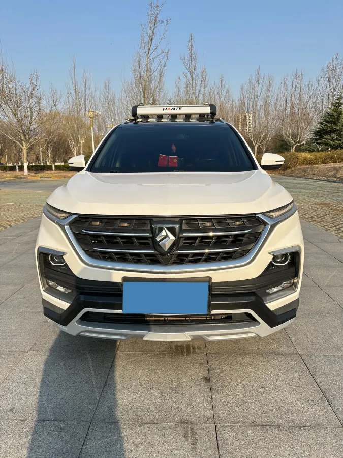 2018 BaoJun 530 1.5T 150HP L4 6MT,autocango,china used car exporter,china ev exporter,chinese used car exporter,chinese used ev exporter