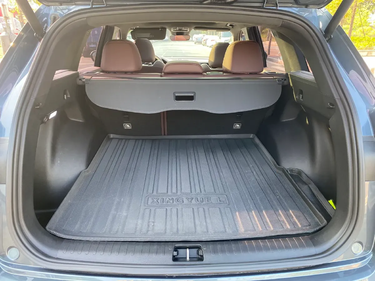 2021 Geely Monjaro 2.0T 218HP L4 7DCT,autocango,china used car exporter,china ev exporter,chinese used car exporter,chinese used ev exporter