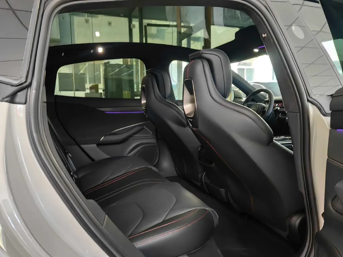 2024 MI SU7 BEV 101KWH,autocango,china used car exporter,china ev exporter,chinese used car exporter,chinese used ev exporter