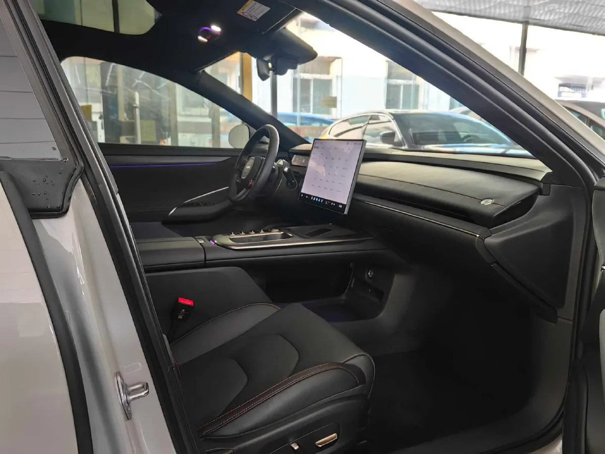 2024 MI SU7 BEV 101KWH,autocango,china used car exporter,china ev exporter,chinese used car exporter,chinese used ev exporter