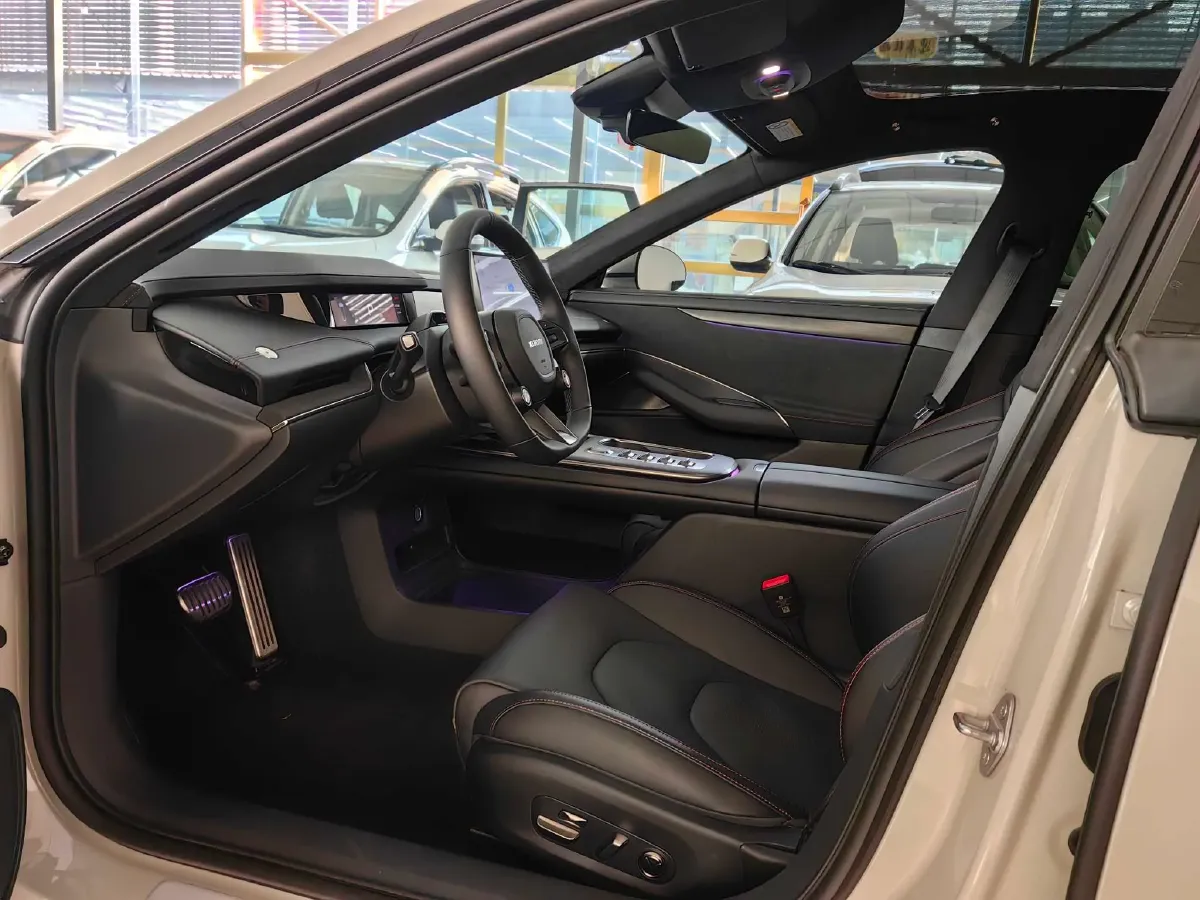 2024 MI SU7 BEV 101KWH,autocango,china used car exporter,china ev exporter,chinese used car exporter,chinese used ev exporter