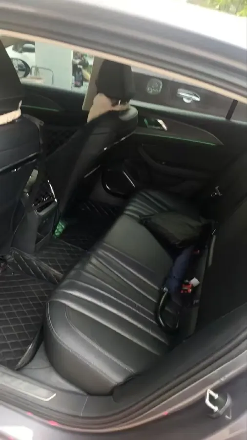 2023 HongQi H5 2.0T 224HP L4 8AT,autocango,china used car exporter,china ev exporter,chinese used car exporter,chinese used ev exporter