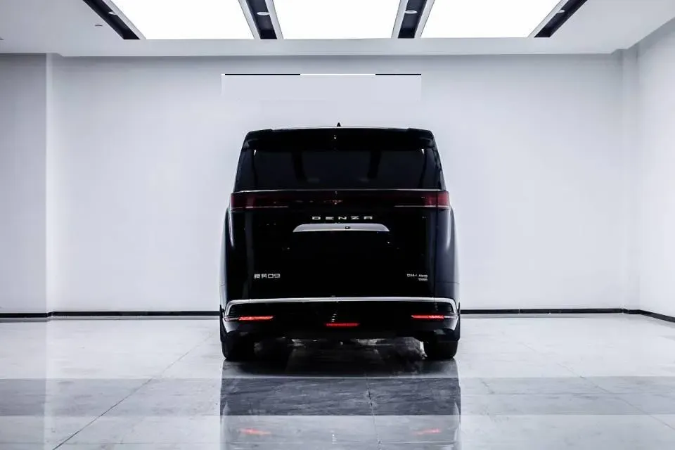 2025 Denza D9 1.5T 156HP L4 E-CVT PHEV 40KWH,autocango,china used car exporter,china ev exporter,chinese used car exporter,chinese used ev exporter
