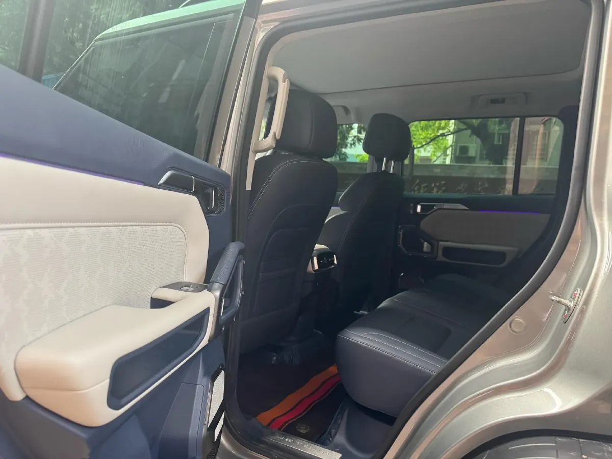 2024 Jetour ShanHai TravellerC-DM 1.5T 156HP L4 3DHT PHEV 26.7KWH,autocango,china used car exporter,china ev exporter,chinese used car exporter,chinese used ev exporter