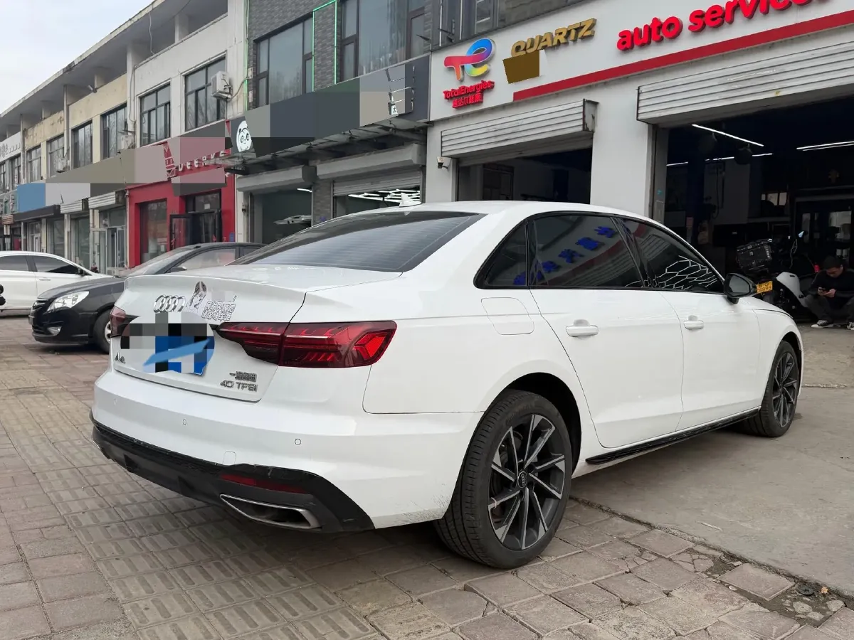 2023 Audi A4L 2.0T 190HP L4 7DCT,autocango,china used car exporter,china ev exporter,chinese used car exporter,chinese used ev exporter