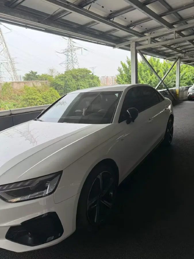 2023 Audi A4L 2.0T 190HP L4 7DCT,autocango,china used car exporter,china ev exporter,chinese used car exporter,chinese used ev exporter