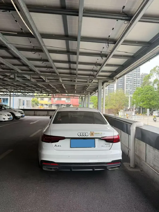 2023 Audi A4L 2.0T 190HP L4 7DCT,autocango,china used car exporter,china ev exporter,chinese used car exporter,chinese used ev exporter