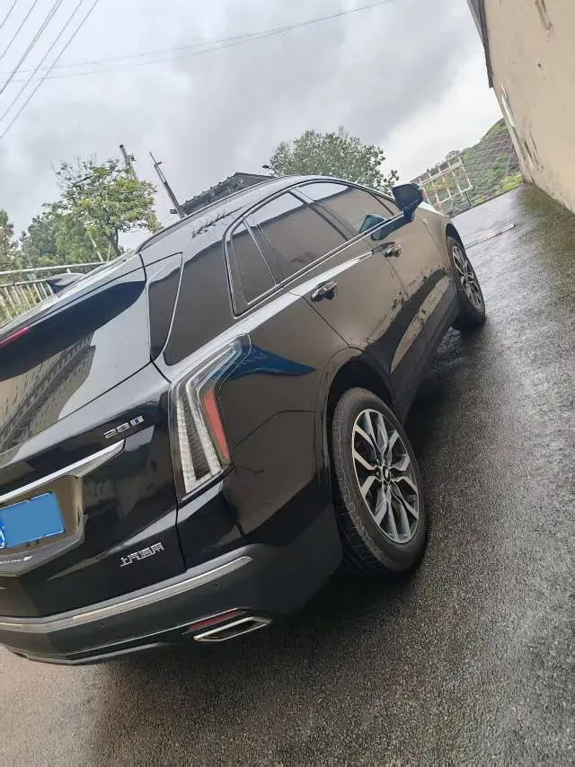 2023 Cadillac XT5 2.0T 237HP L4 9AT,autocango,china used car exporter,china ev exporter,chinese used car exporter,chinese used ev exporter