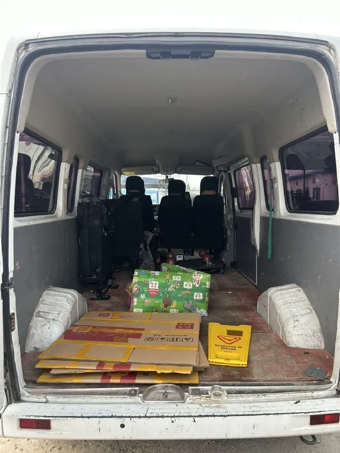 2021 MAXUS XinTu V80 2.0T 139HP L4 6MT,autocango,china used car exporter,china ev exporter,chinese used car exporter,chinese used ev exporter