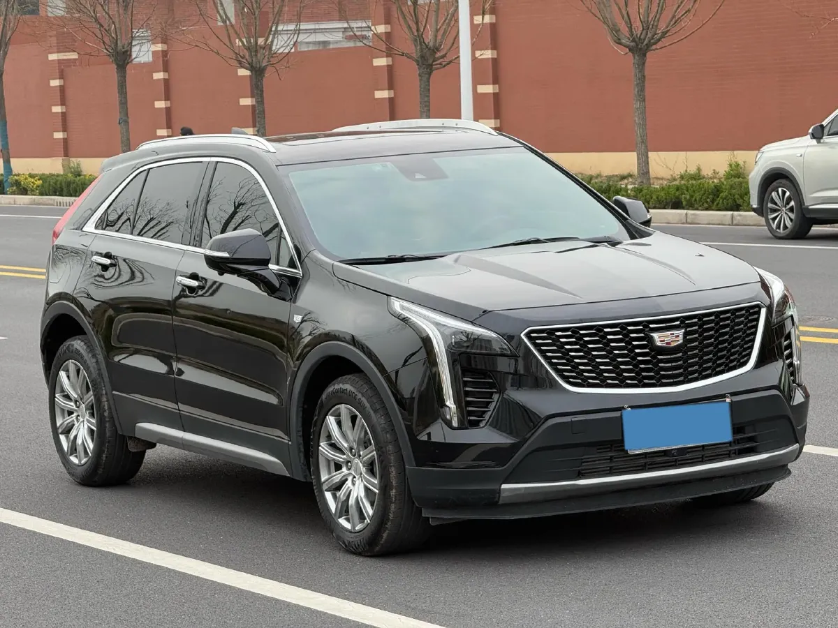 2023 Cadillac XT4 2.0T 237HP L4 9AT,autocango,china used car exporter,china ev exporter,chinese used car exporter,chinese used ev exporter