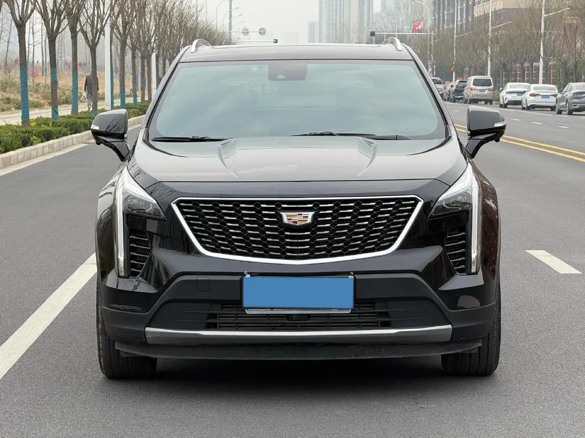 2023 Cadillac XT4 2.0T 237HP L4 9AT,autocango,china used car exporter,china ev exporter,chinese used car exporter,chinese used ev exporter