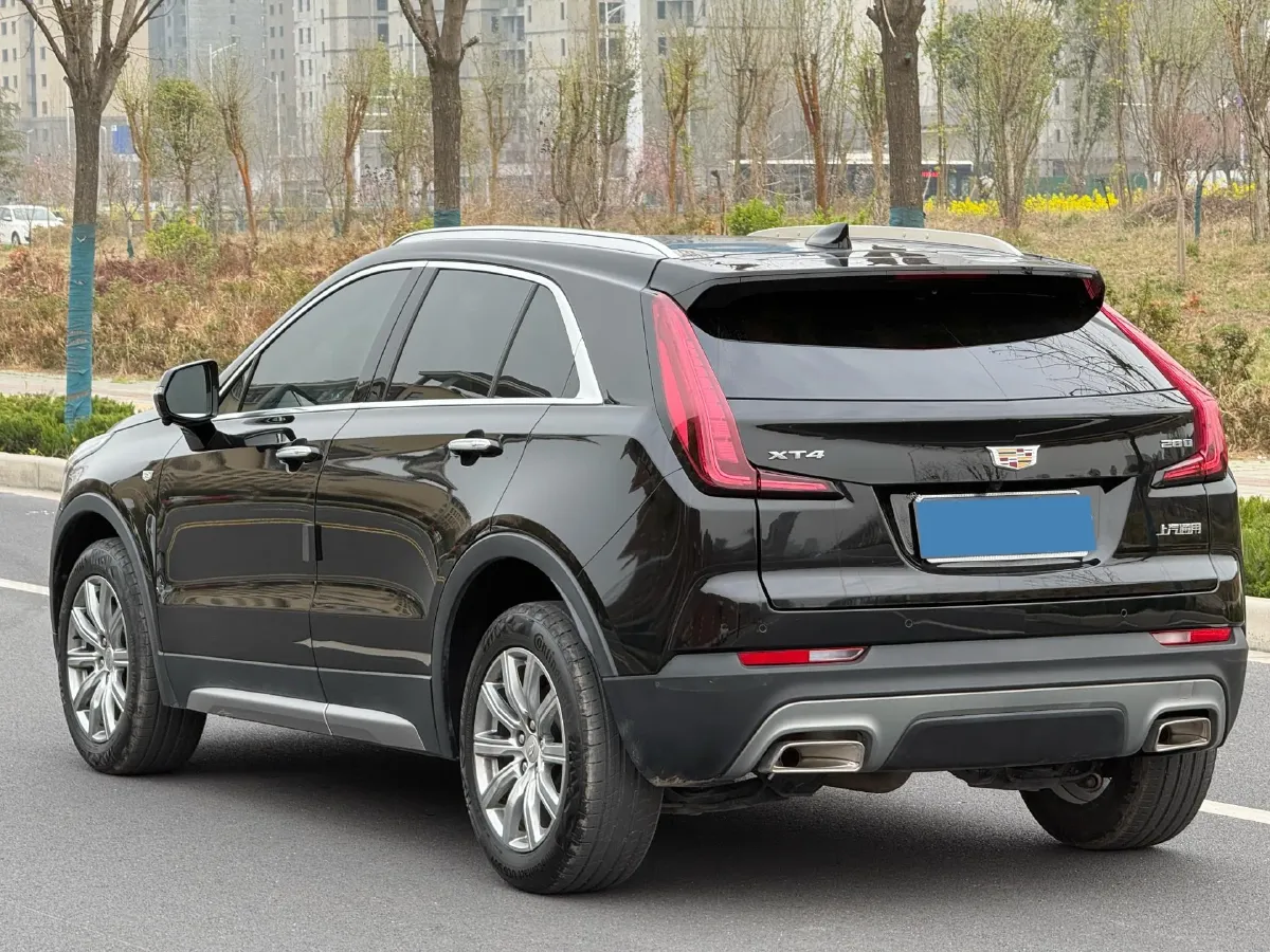 2023 Cadillac XT4 2.0T 237HP L4 9AT,autocango,china used car exporter,china ev exporter,chinese used car exporter,chinese used ev exporter