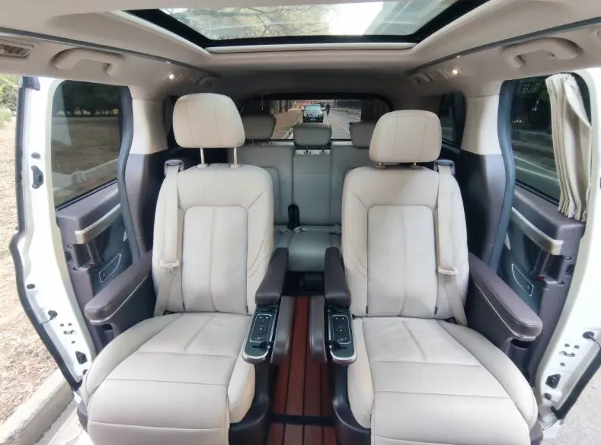 2021 GAC Trumpchi M8 2.0T 252HP L4 8AT,autocango,china used car exporter,china ev exporter,chinese used car exporter,chinese used ev exporter