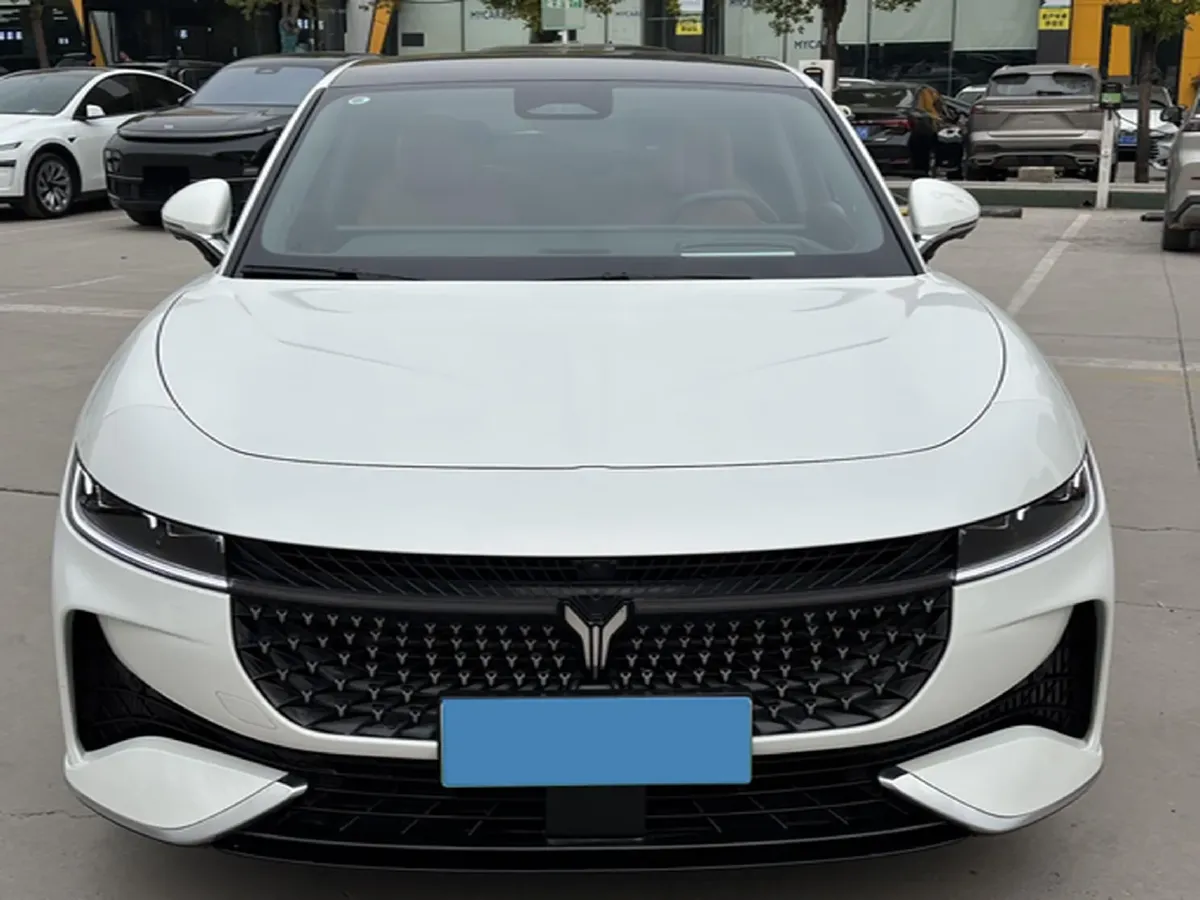 2024 Voyah ZhuiGuang 1.5T 136HP L4 PHEV 43KWH,autocango,china used car exporter,china ev exporter,chinese used car exporter,chinese used ev exporter