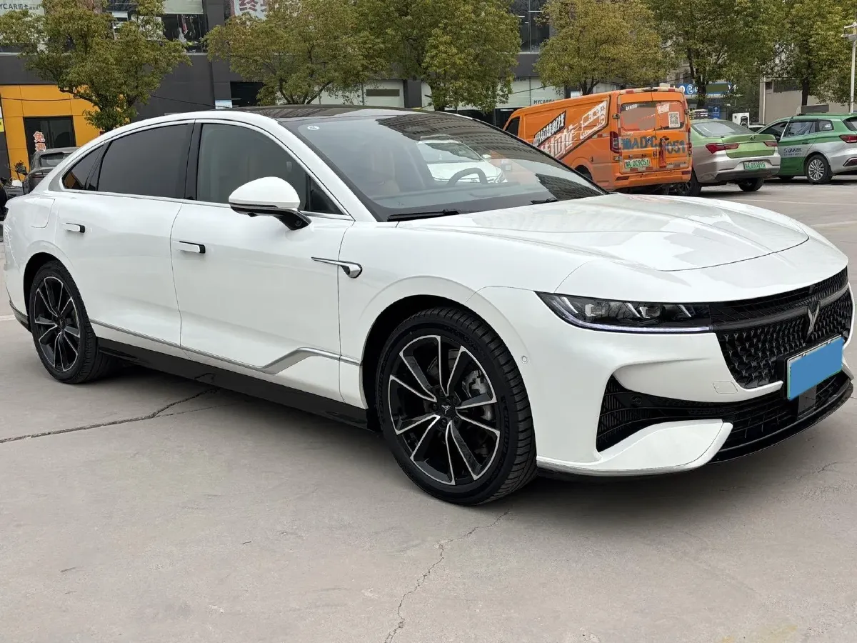 2024 Voyah ZhuiGuang 1.5T 136HP L4 PHEV 43KWH,autocango,china used car exporter,china ev exporter,chinese used car exporter,chinese used ev exporter