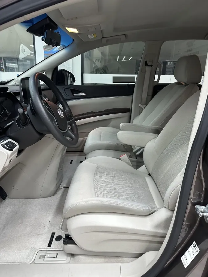 2021 Buick GL8 2.0T 237HP L4 9AT,autocango,china used car exporter,china ev exporter,chinese used car exporter,chinese used ev exporter