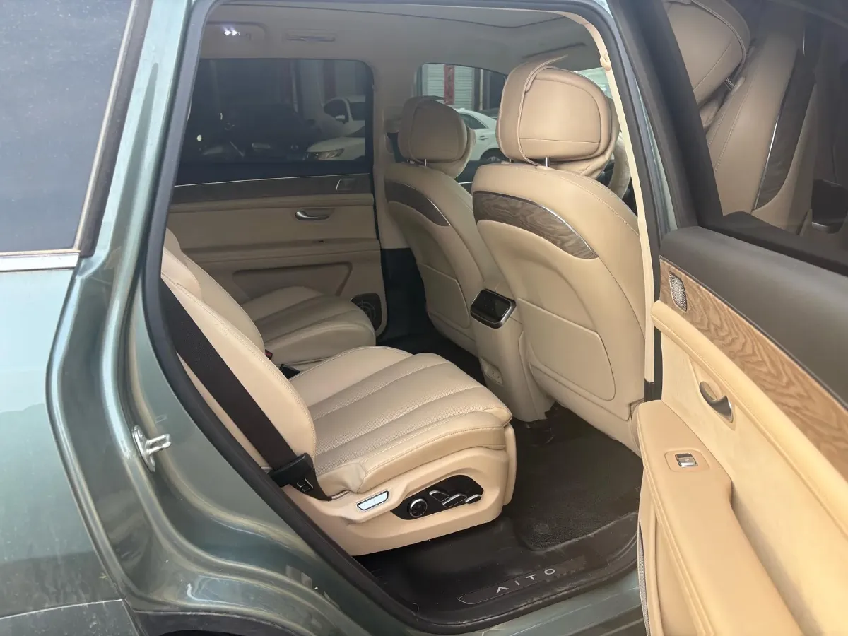 2022 Infiniti Q50L 2.0T 211HP L4 7AT,autocango,china used car exporter,china ev exporter,chinese used car exporter,chinese used ev exporter