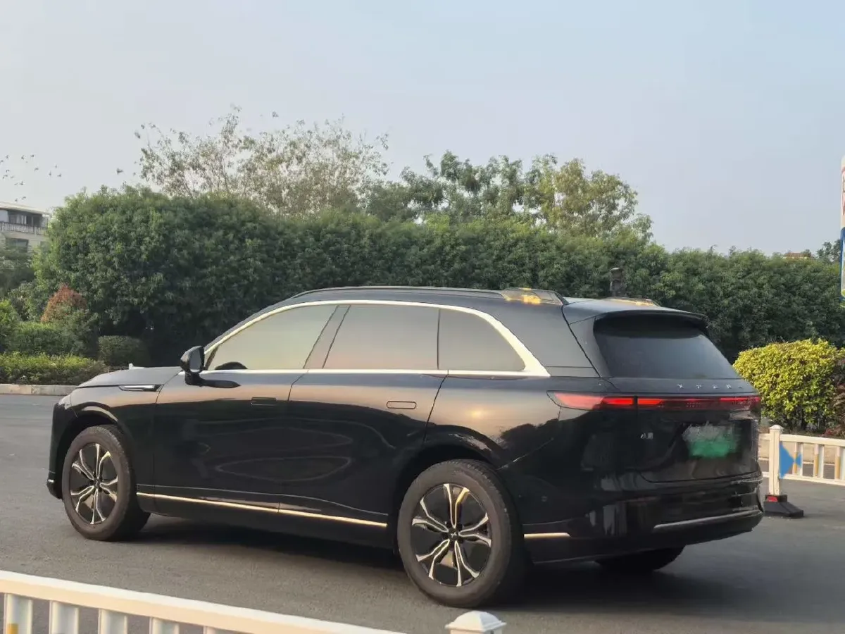 2024 Xpeng G9 BEV 78.2KWH,autocango,china used car exporter,china ev exporter,chinese used car exporter,chinese used ev exporter