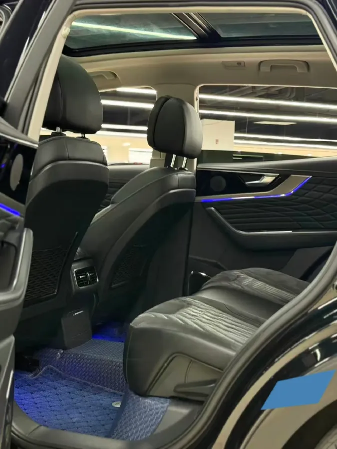 2022 HongQi HS5 2.0T 224HP L4 6AT,autocango,china used car exporter,china ev exporter,chinese used car exporter,chinese used ev exporter