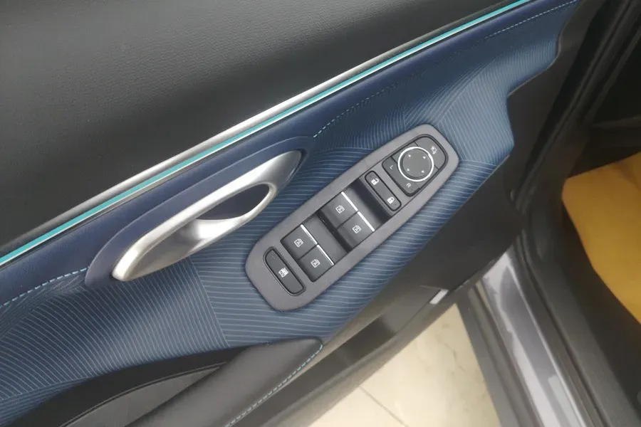 2023 GAC Trumpchi GS3 1.5T 177HP L4 7DCT,autocango,china used car exporter,china ev exporter,chinese used car exporter,chinese used ev exporter