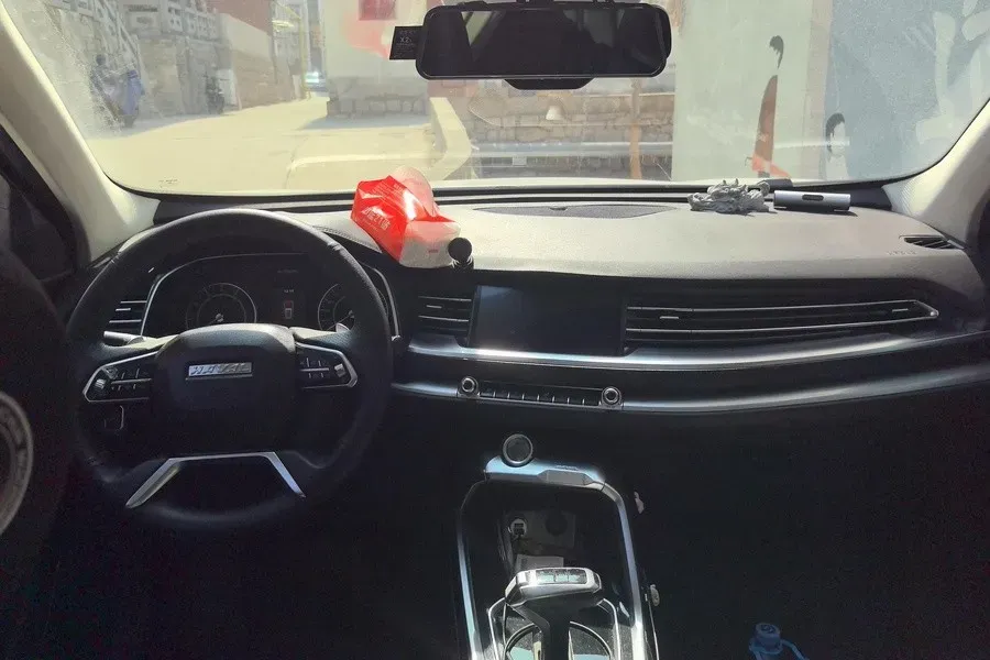 2017 Haval H6 2.0T 197HP L4 7DCT,autocango,china used car exporter,china ev exporter,chinese used car exporter,chinese used ev exporter