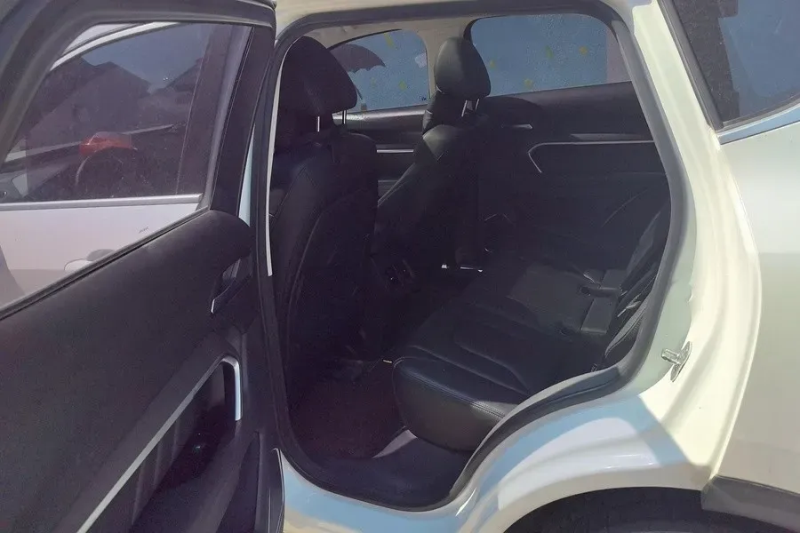 2017 Haval H6 2.0T 197HP L4 7DCT,autocango,china used car exporter,china ev exporter,chinese used car exporter,chinese used ev exporter