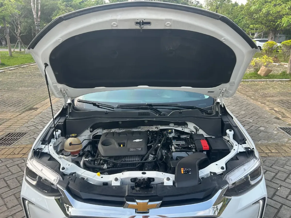 2021 Chevrolet Trax 1.0T 125HP L3 6AT,autocango,china used car exporter,china ev exporter,chinese used car exporter,chinese used ev exporter