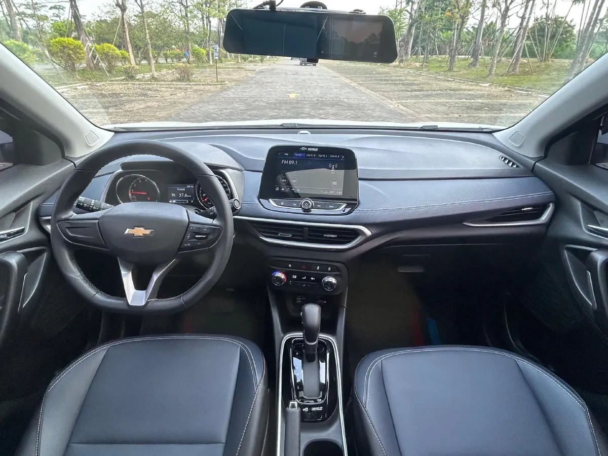 2021 Chevrolet Trax 1.0T 125HP L3 6AT,autocango,china used car exporter,china ev exporter,chinese used car exporter,chinese used ev exporter