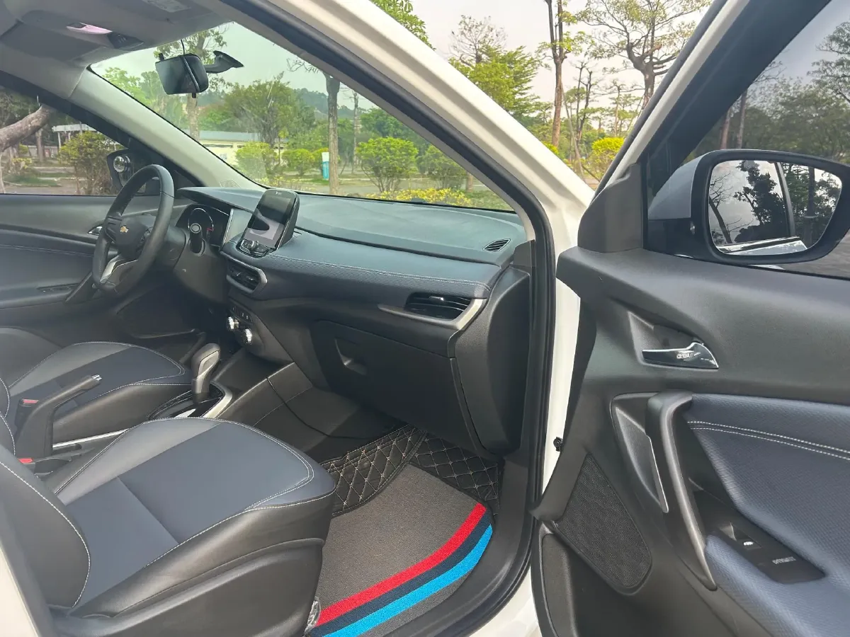 2021 Chevrolet Trax 1.0T 125HP L3 6AT,autocango,china used car exporter,china ev exporter,chinese used car exporter,chinese used ev exporter