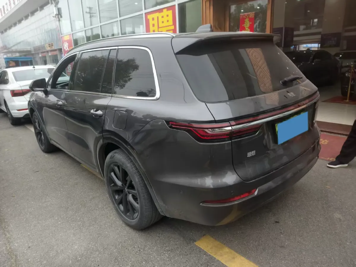 2021 Li ONE Range Extended 131HP REEV 40.5KWH,autocango,china used car exporter,china ev exporter,chinese used car exporter,chinese used ev exporter