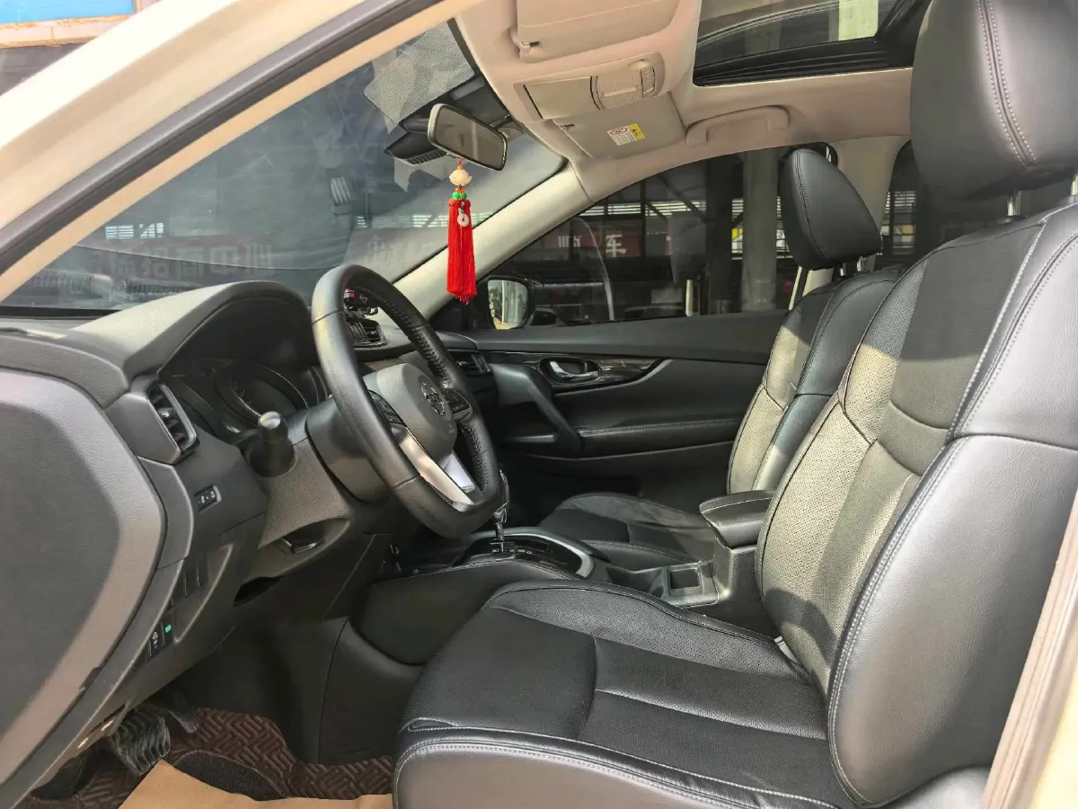 2020 Nissan X-Trail 2.0L 154HP L4 CVT,autocango,china used car exporter,china ev exporter,chinese used car exporter,chinese used ev exporter