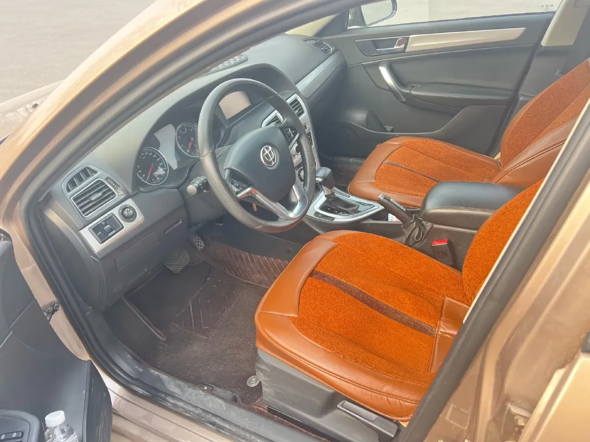 2014 Brilliance Auto H530 1.5T 150HP L4 5AT,autocango,china used car exporter,china ev exporter,chinese used car exporter,chinese used ev exporter